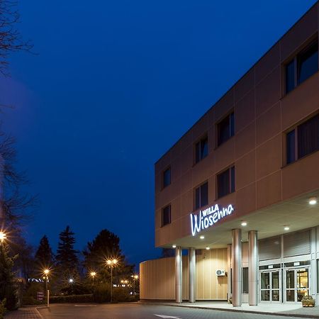Hotel Willa Wiosenna Ozarow Mazowiecki Exterior foto