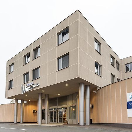 Hotel Willa Wiosenna Ozarow Mazowiecki Exterior foto